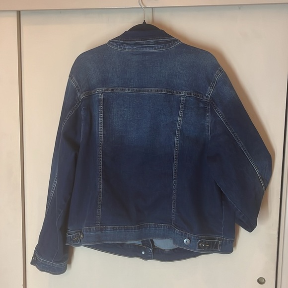 Torrid Dark Blue Denim Jacket size 3 excellent condition preowned - Picture 9 of 10